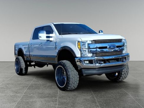 Used 2017 Ford F250 King Ranch AWD/4WD image 3