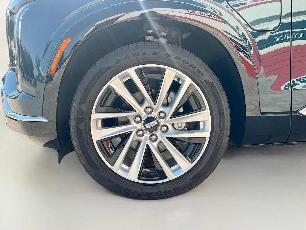 Used 2026 Cadillac Vistiq Luxury AWD/4WD image 35