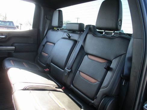 Used 2022 GMC Sierra 1500 AT4 image 18