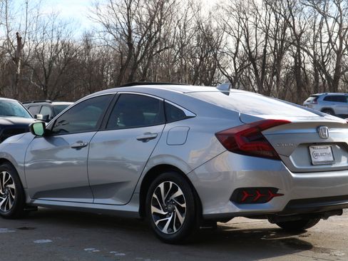 Used 2017 Honda Civic EX image 11