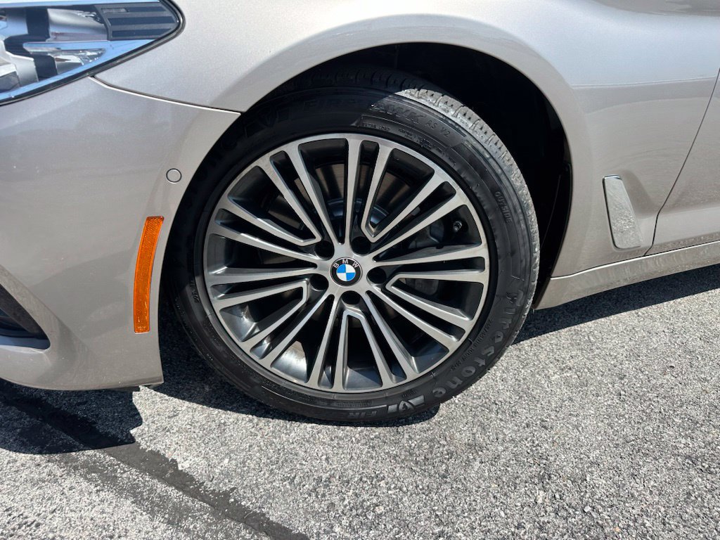 Used 2017 BMW 530i RWD image 39