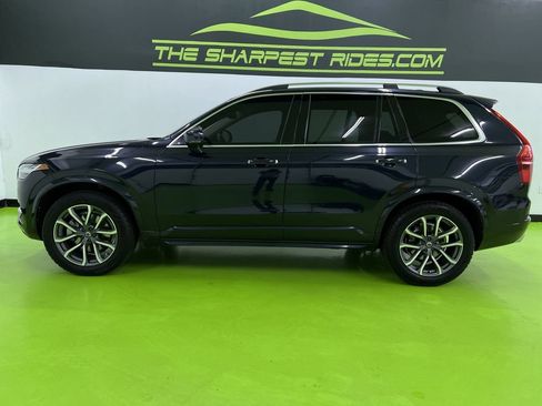 Used 2017 Volvo XC90 T6 Momentum w/ Momentum Plus Package AWD/4WD image 6