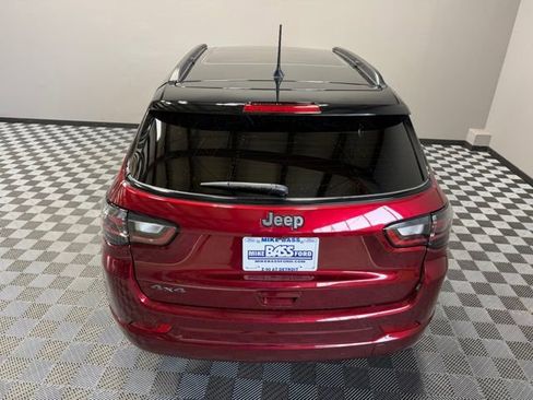 Used 2022 Jeep Compass High Altitude AWD/4WD image 11