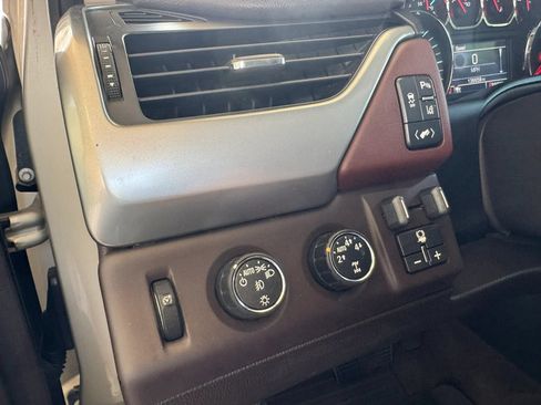 Used 2015 Chevrolet Suburban LTZ AWD/4WD image 15