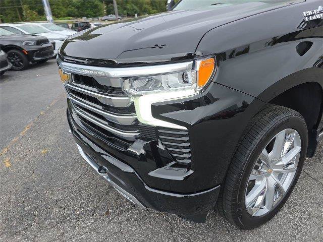 Used 2026 Chevrolet Silverado 1500 High Country w/ High Country Premium Package AWD/4WD image 9