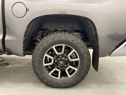 Used 2021 Toyota Tundra SR5 w/ SR5 Leather Package AWD/4WD image 10