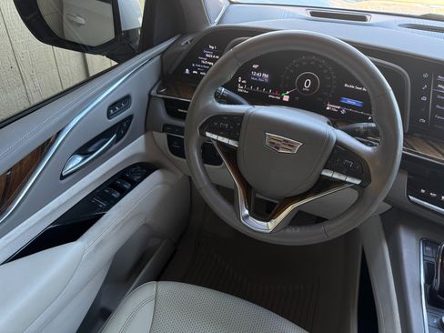 Used 2022 Cadillac Escalade Sport Platinum w/ LPO, ONYX Package image 67