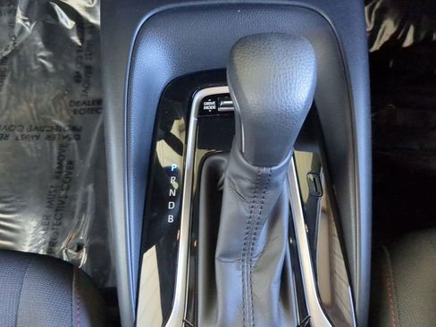 Used 2025 Toyota Corolla SE image 9