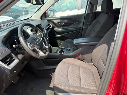 Used 2024 GMC Terrain SLE AWD/4WD image 2