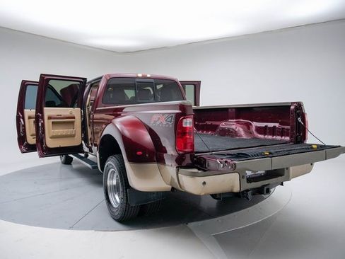 Used 2012 Ford F350 King Ranch w/ King Ranch w/Chrome Pkg image 19