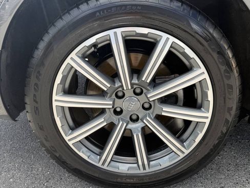 Used 2018 Audi Q7 3.0T Premium Plus w/ Premium Plus Package AWD/4WD image 14