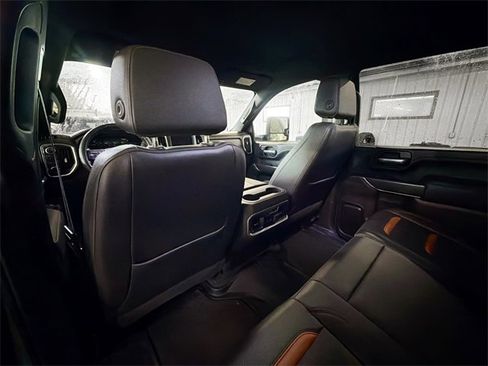 Used 2021 GMC Sierra 2500 AT4 w/ AT4 Preferred Package image 9