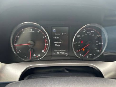 Used 2018 Toyota RAV4 SE w/ All Weather Liner Package AWD/4WD image 27