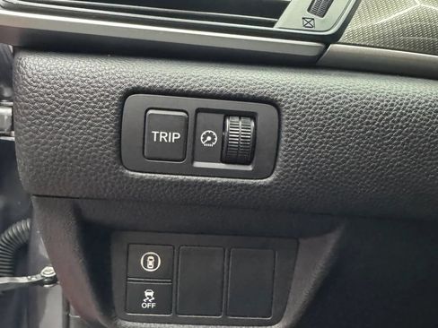 Used 2018 Honda Accord Sport image 13