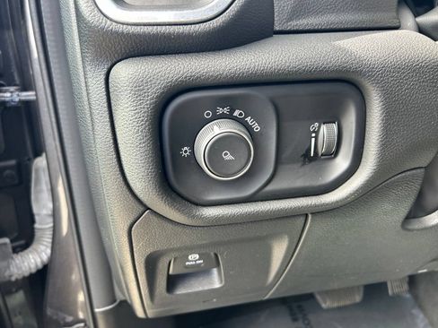 Used 2024 RAM 1500 Laramie RWD image 36