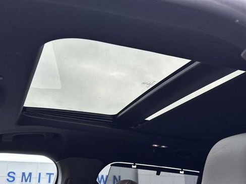 Used 2023 Ford Explorer King Ranch w/ Class IV Trailer Tow Package image 15