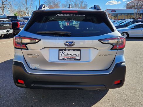 Used 2023 Subaru Outback Premium image 13