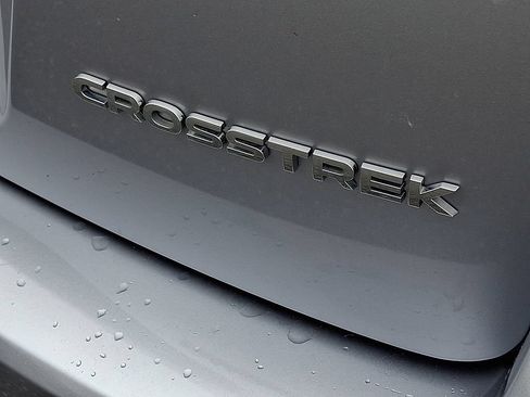 Used 2023 Subaru Crosstrek 2.0i Premium AWD/4WD image 32