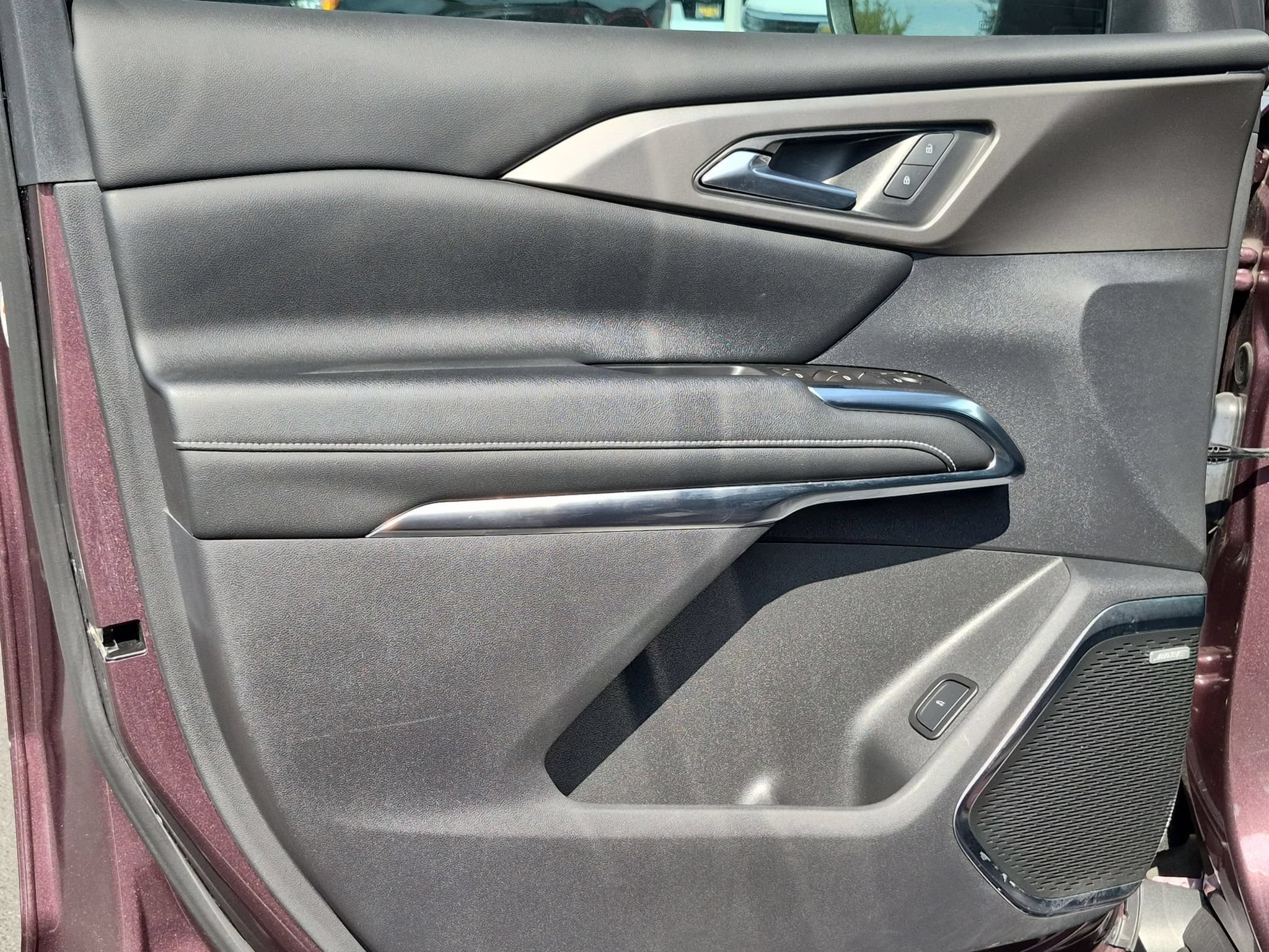 Used 2024 Chevrolet Traverse LT w/ Enhanced Driving Package FWD image 11