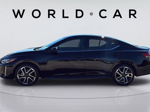 Used 2025 Nissan Sentra SR image 9