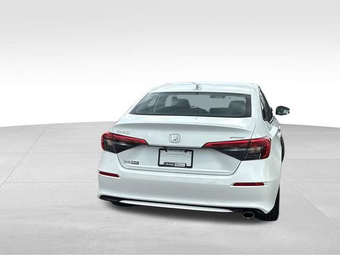 Used 2023 Honda Civic Sport image 6