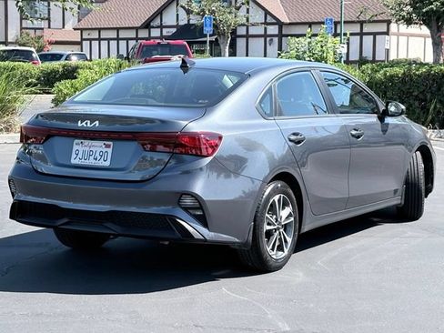 Used 2024 Kia Forte LXS FWD image 5