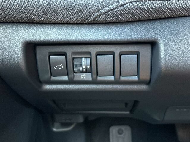 Certified 2026 Subaru Outback Premium AWD/4WD image 32
