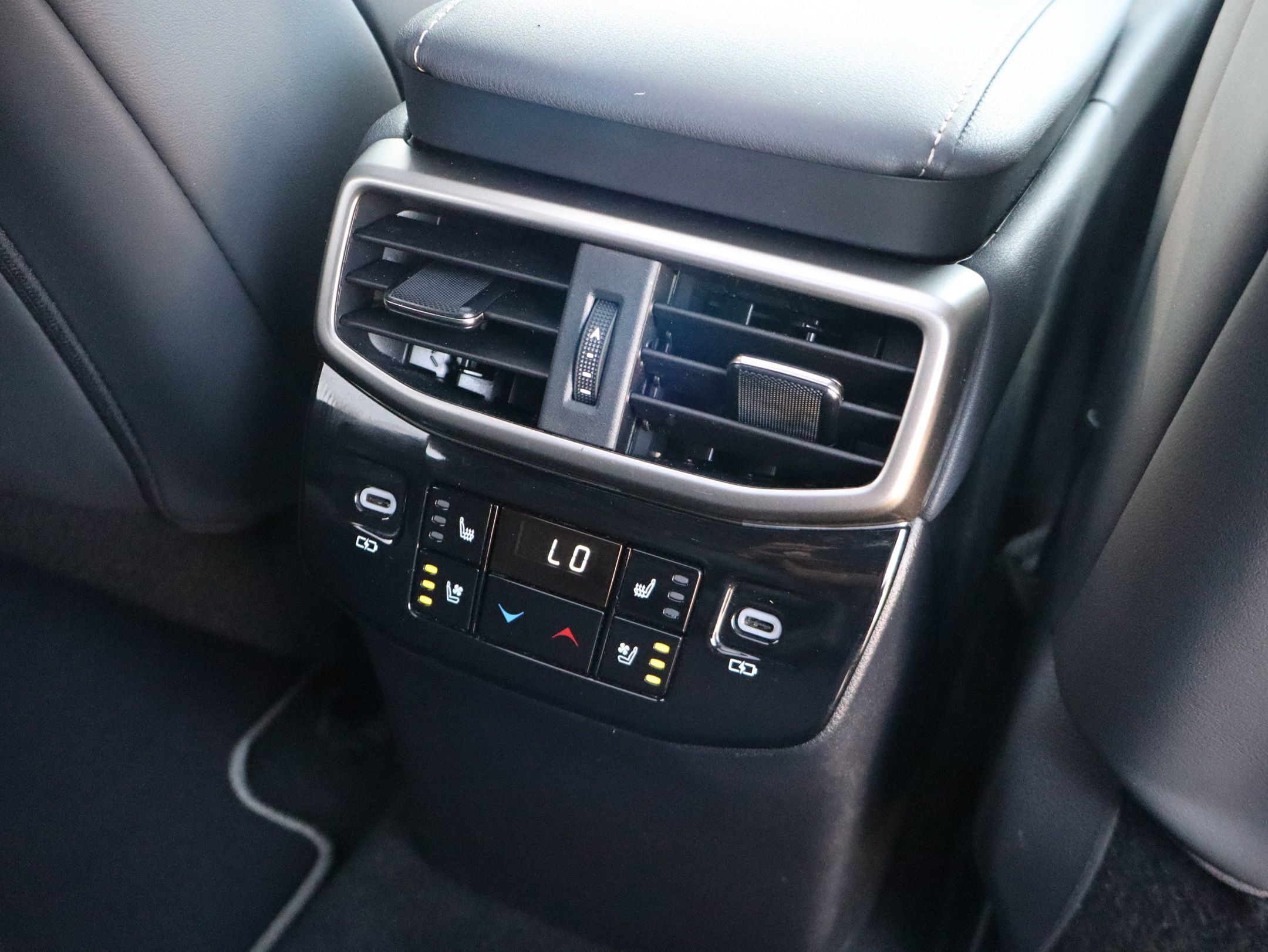 Used 2023 Lexus RX 500h F Sport w/ Cold Area Package AWD/4WD image 32