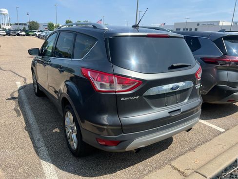 Used 2016 Ford Escape Titanium w/ Canadian Touring Package FWD image 4