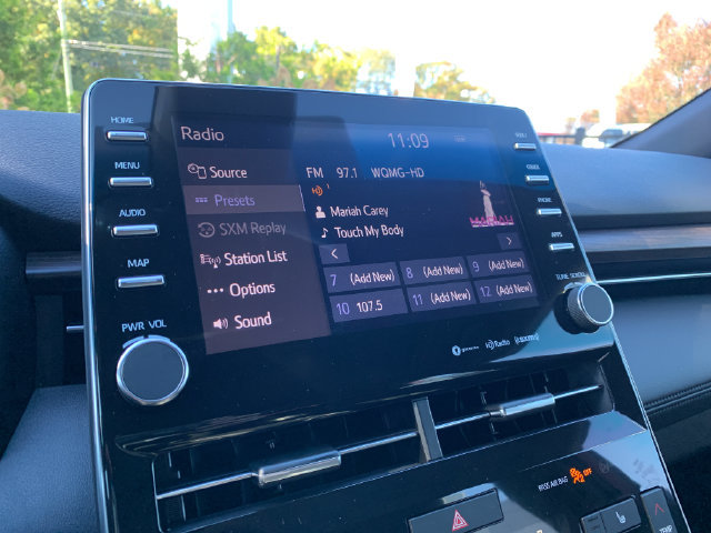 Used 2020 Toyota Avalon XLE w/ Moonroof Package FWD image 35