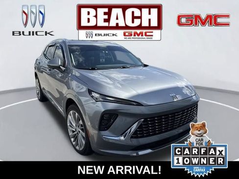 Used 2024 Buick Envision Avenir AWD/4WD image 1