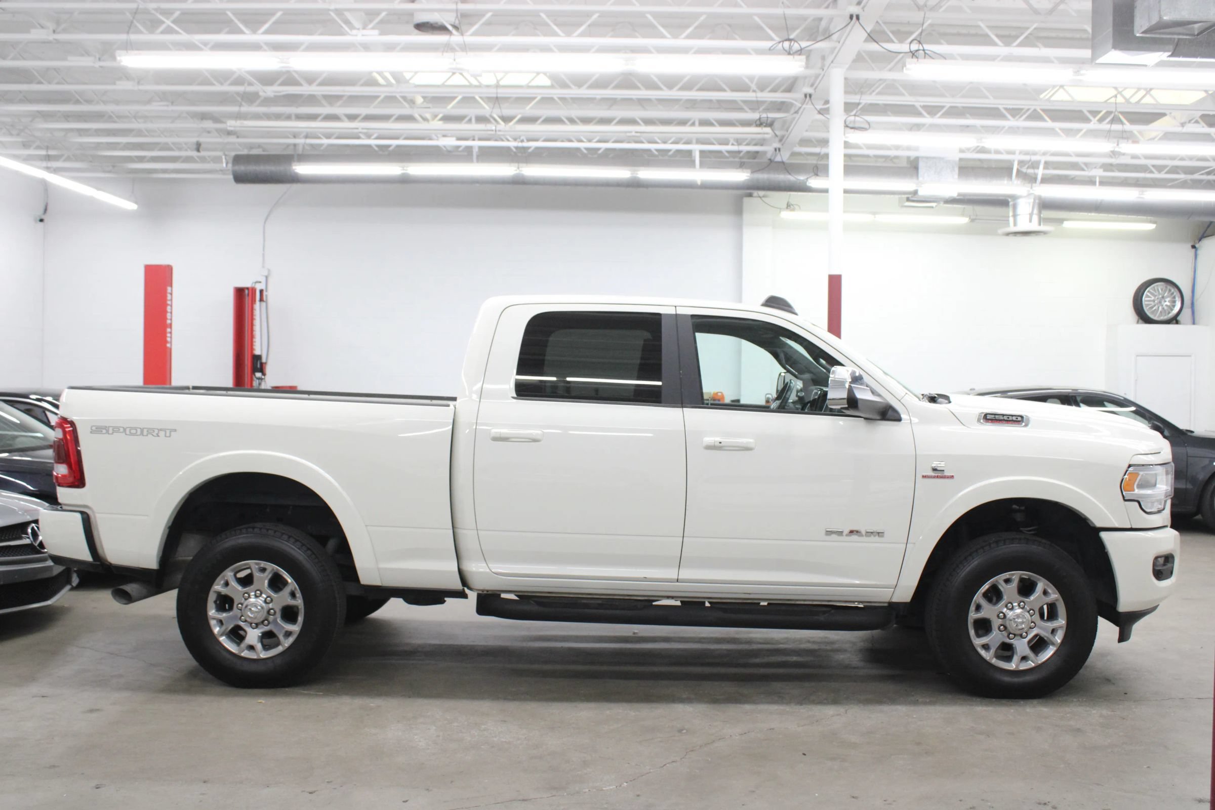 Used 2022 RAM 2500 Laramie AWD/4WD image 7