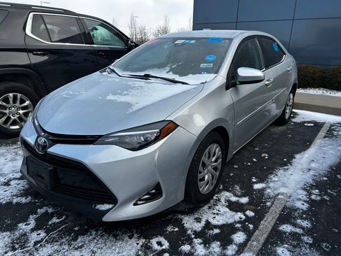 Used 2017 Toyota Corolla LE image 2
