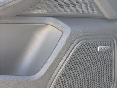 Used 2025 Porsche Macan Turbo image 14