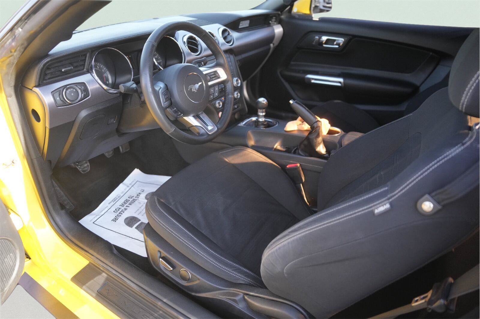 Used 2016 Ford Mustang GT RWD image 8