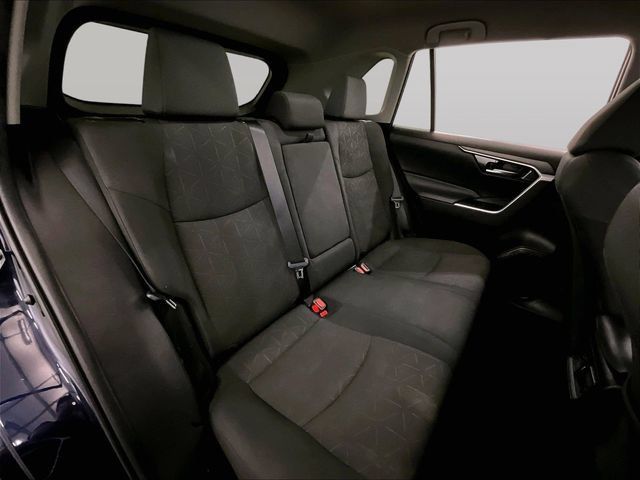 Used 2022 Toyota RAV4 XLE AWD/4WD image 26