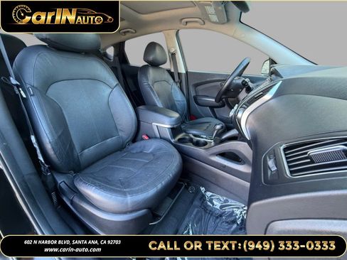 Used 2013 Hyundai Tucson Limited w/ Premium Pkg FWD image 15