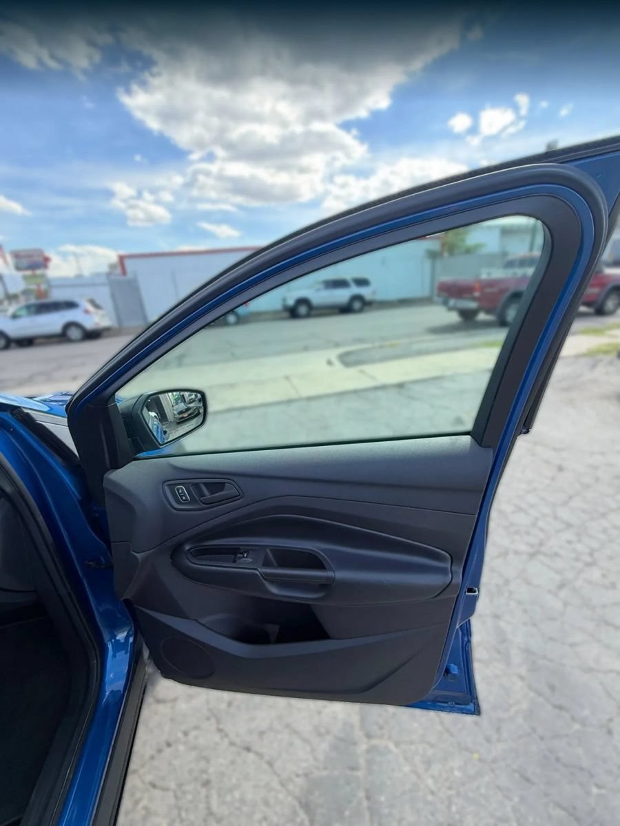 Used 2018 Ford Escape S FWD image 17