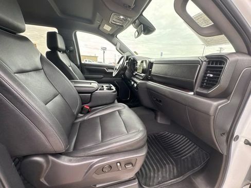 Used 2025 GMC Sierra 1500 SLT RWD image 20