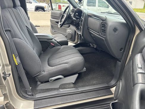 Used 2003 Chevrolet S10 Pickup LS AWD/4WD image 24