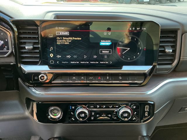 Used 2023 GMC Sierra 1500 SLT w/ SLT Convenience Package AWD/4WD image 18
