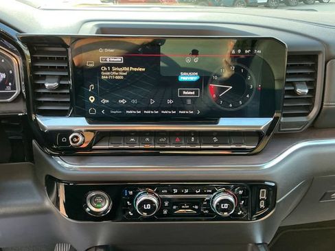 Used 2023 GMC Sierra 1500 SLT w/ SLT Convenience Package AWD/4WD image 18