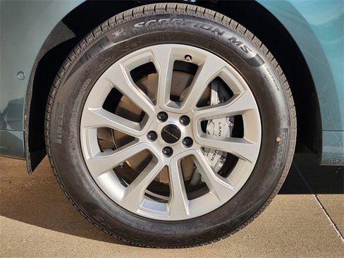 New 2026 Land Rover Range Rover Sport Dynamic SE image 7