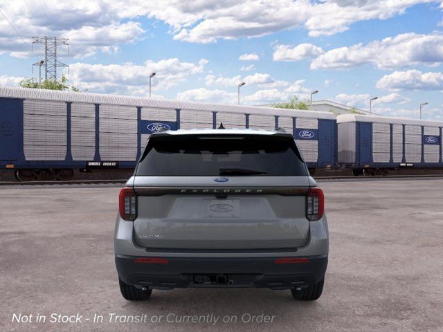 New 2026 Ford Explorer Active RWD image 5