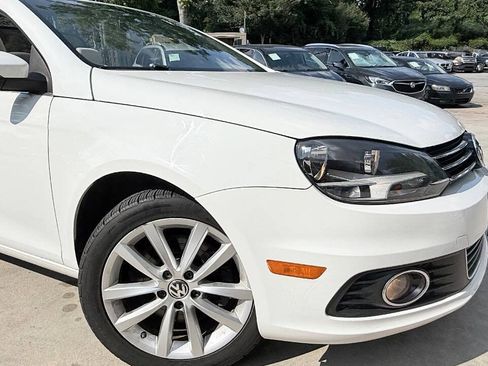 Used 2012 Volkswagen Eos Komfort FWD image 3