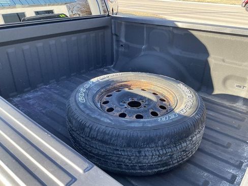 Used 2013 Ford F150 XLT w/ XLT Chrome Pkg image 5