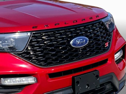 Used 2022 Ford Explorer ST w/ Equipment Group 401A AWD/4WD image 26