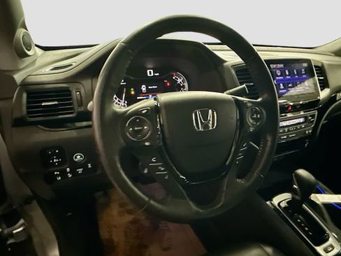 Used 2019 Honda Ridgeline RTL-E image 12