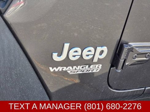 Used 2020 Jeep Wrangler Sport AWD/4WD image 10