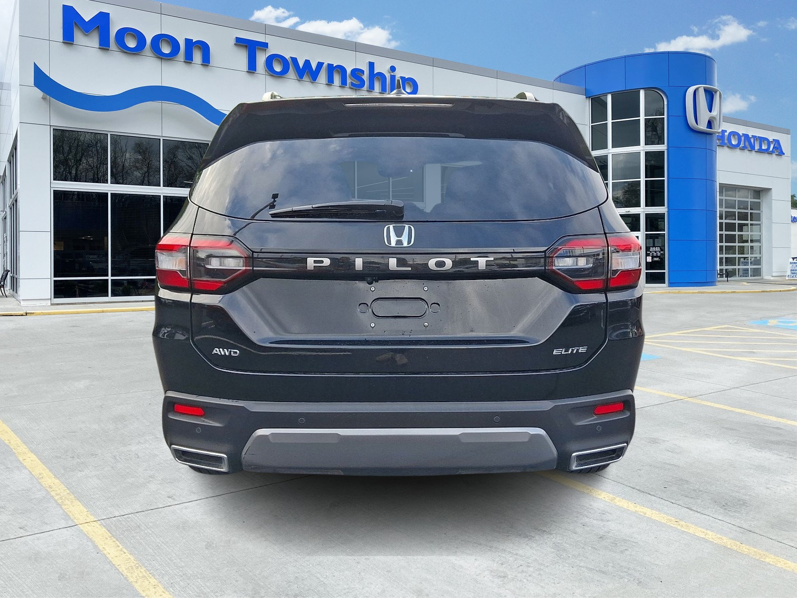 Used 2026 Honda Pilot Elite image 5